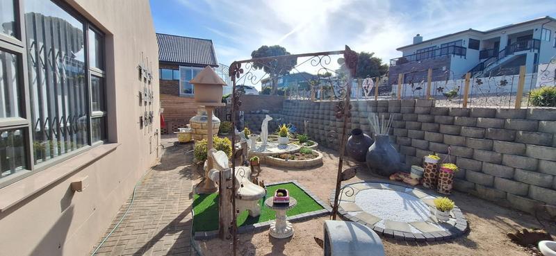 4 Bedroom Property for Sale in Dana Bay Western Cape